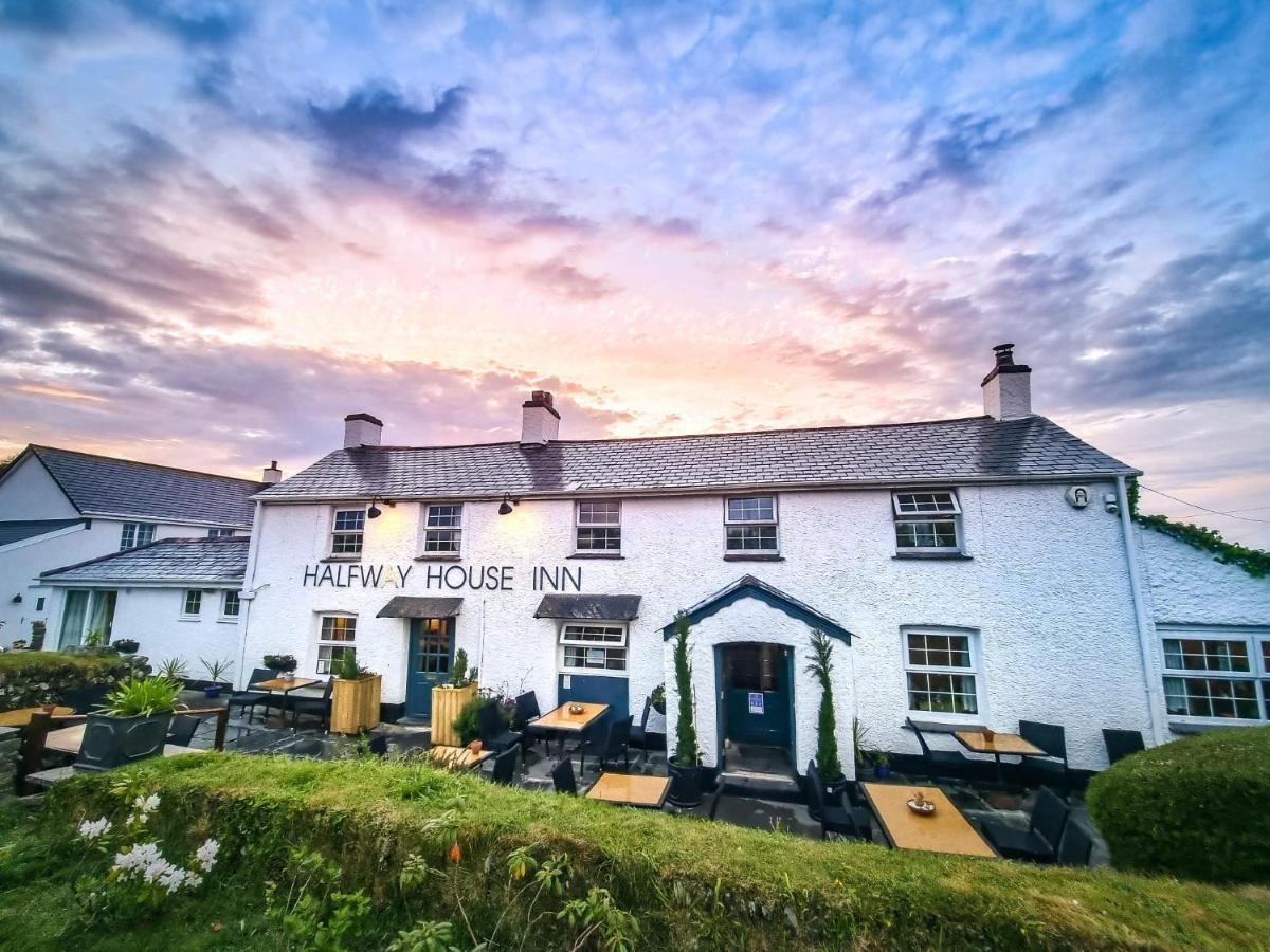 Halfway House Inn Wadebridge Buitenkant foto